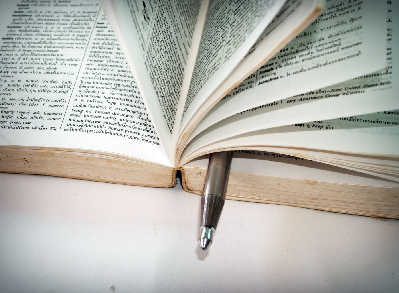 Preposiciones con Gerundio en Inglés: interested in y thinking of