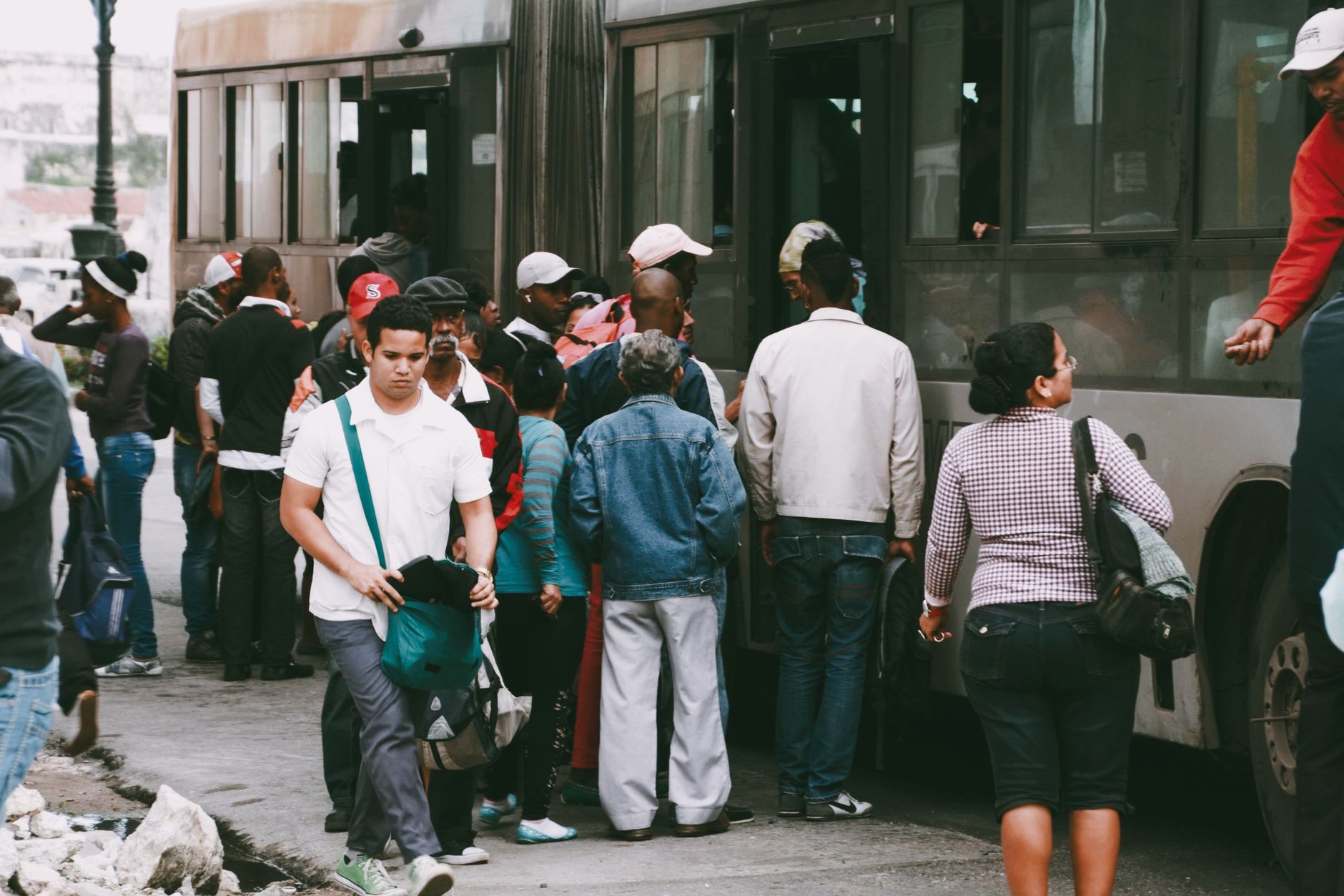 Conductas Responsables de Peatones, Conductores y Pasajeros