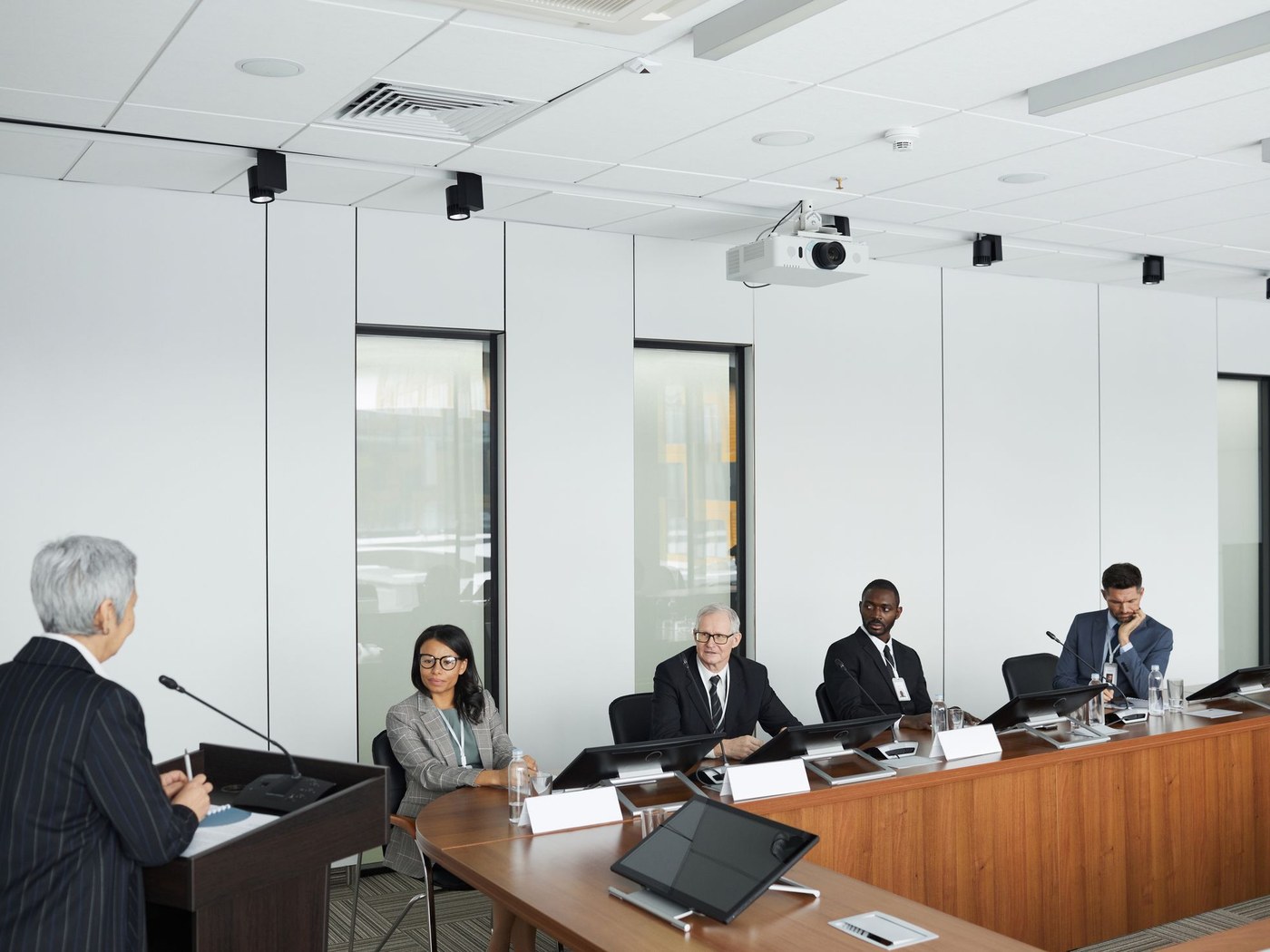 El Debate: Estructura, Roles y Reglas