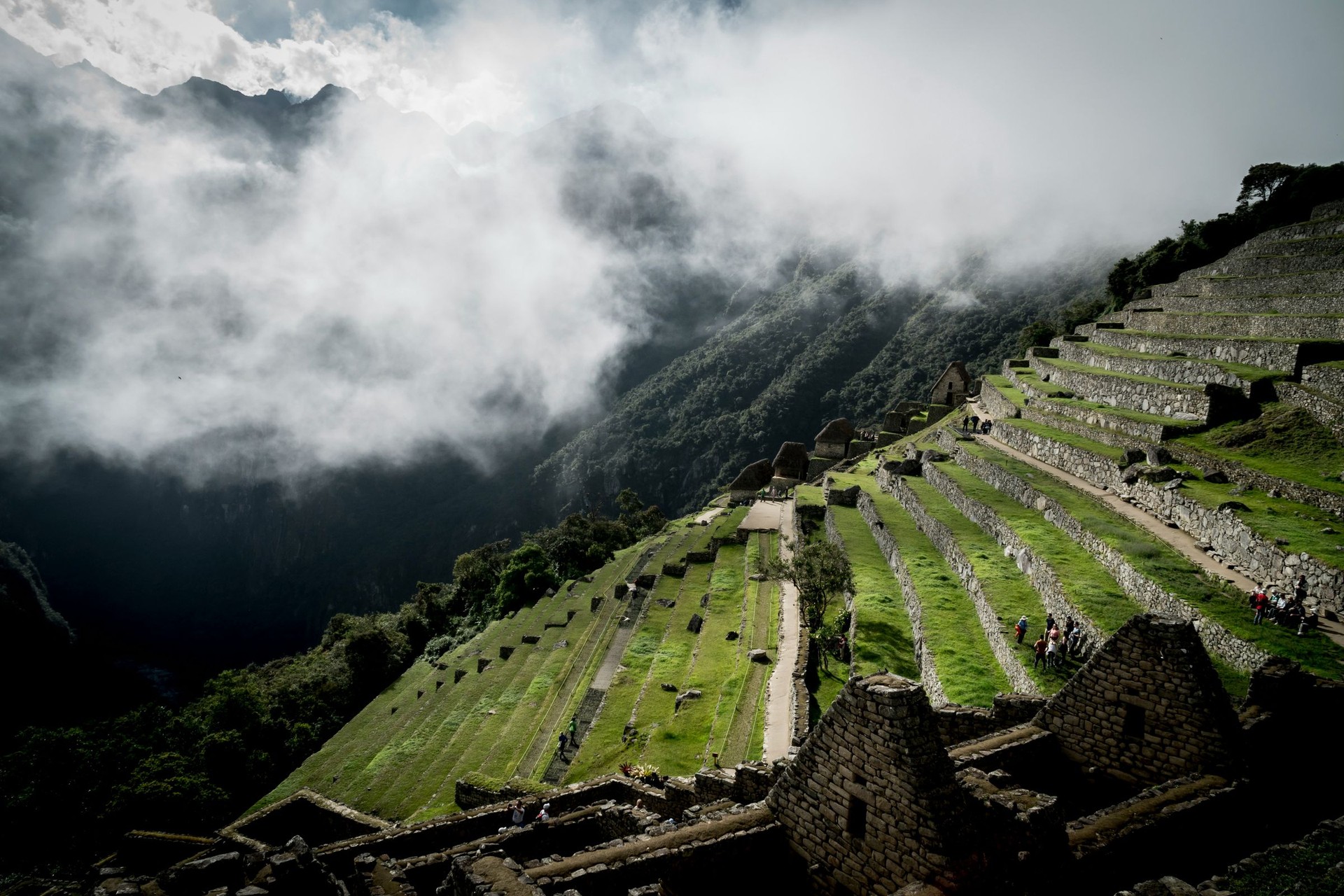 La economía inca: andenes, riego y almacenes
