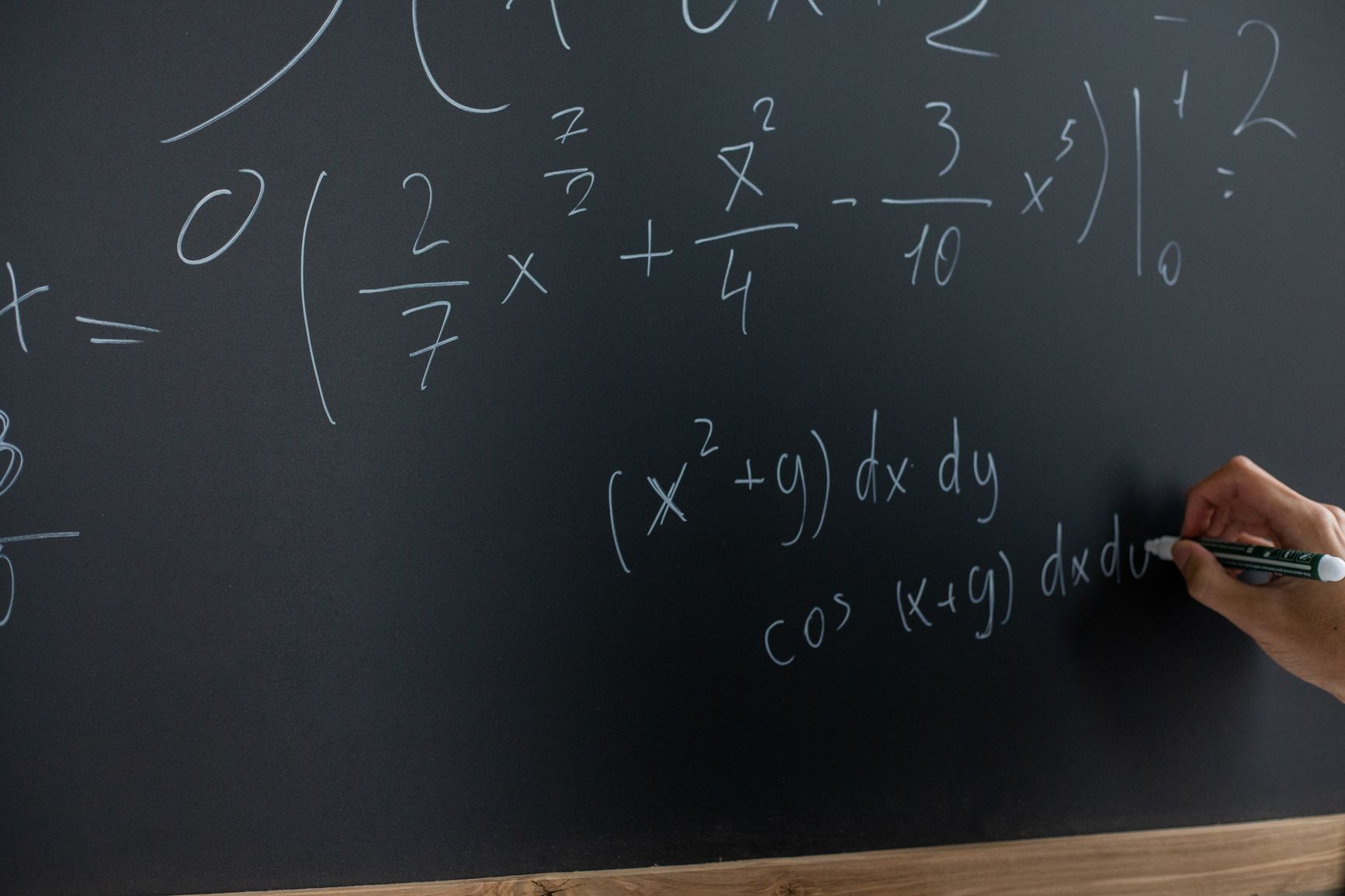 Reglas de Derivación Básicas: Potencia, Suma y Producto