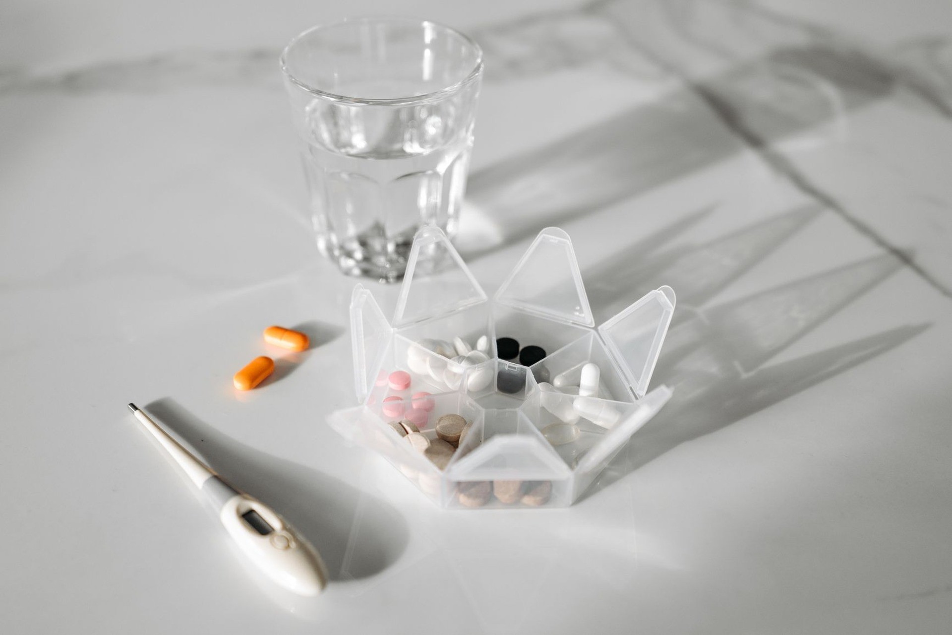 El tratamiento, la adherencia y el uso correcto de los medicamentos